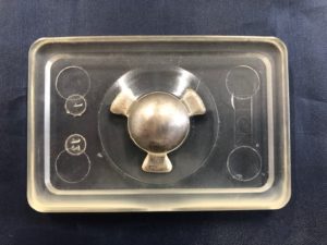インサート成形